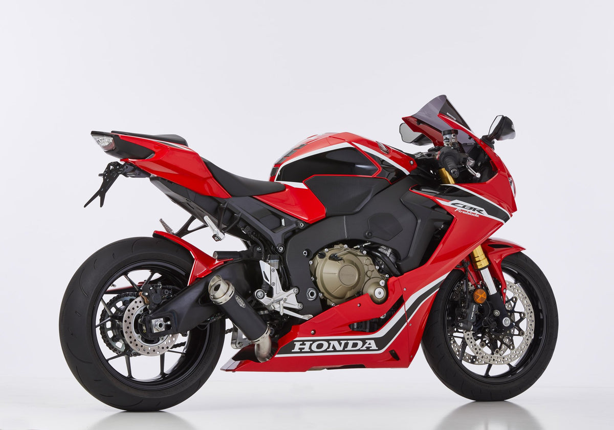 Escape Shark Factory Honda CBR1000RR 2017-2019 - vista 2 montado en moto