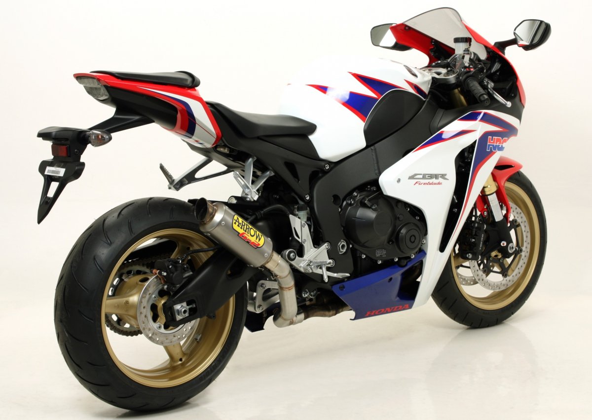Escape ARROW GP2 no homologado en titanio completo para HONDA CBR 1000 RR 08-13