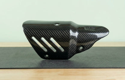 Protección Tipo Carbono Universal Tubo de Escape