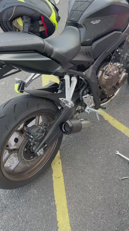 Gama completa de peças artesanais em aço inoxidável para Honda CB650R/ CBR650R (2019-2026).